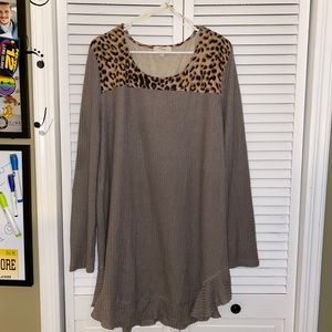 Leopard / Mocha - Grey Knit top